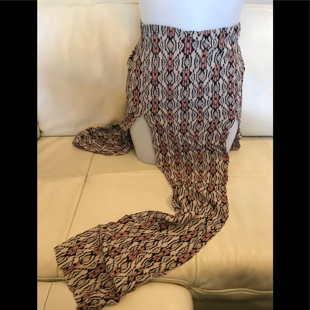 John Galt Skirt - Picture 1 of 6